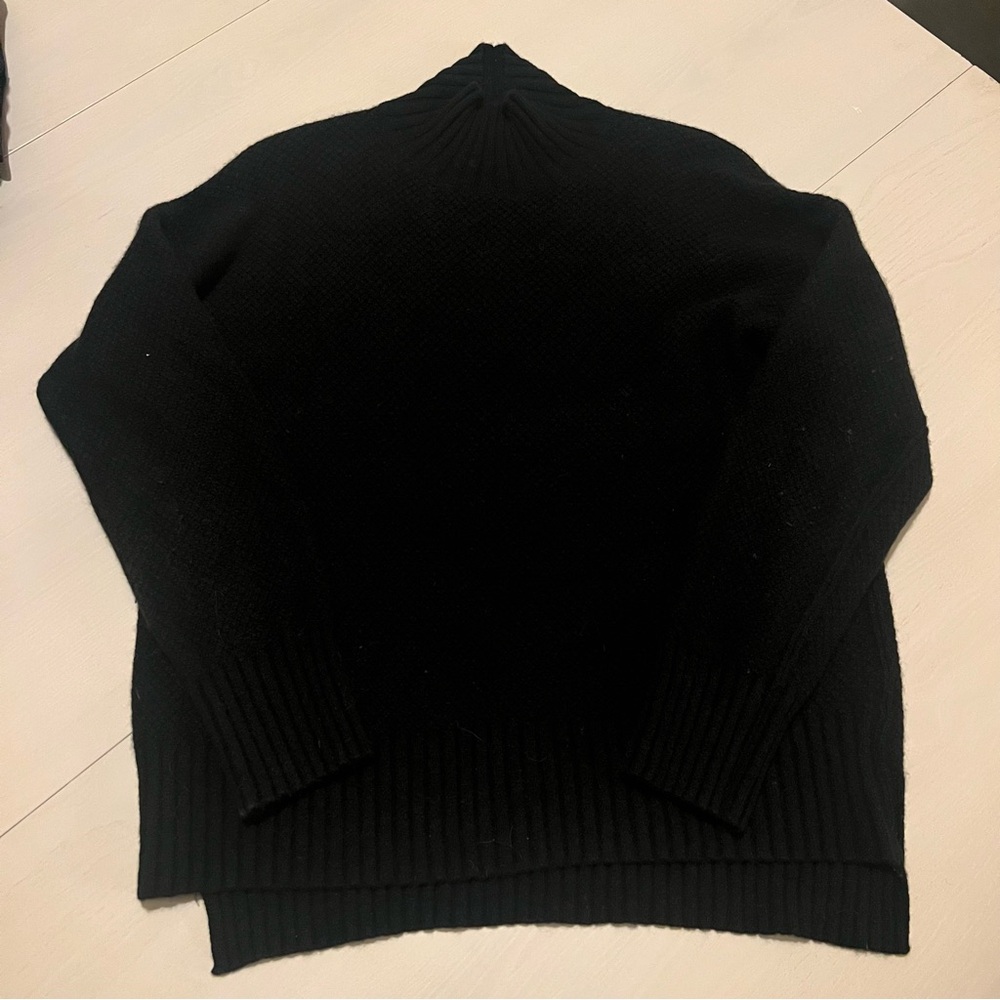 Everlane The Honeycomb Funnel Neck in Wool Cashmere, size Medium